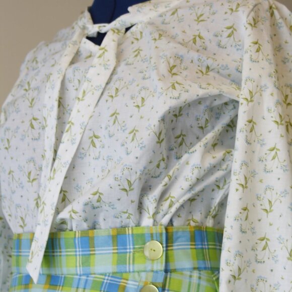 Floral Tie Blouse - Picture 4 of 10